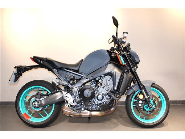 YAMAHA MT-09