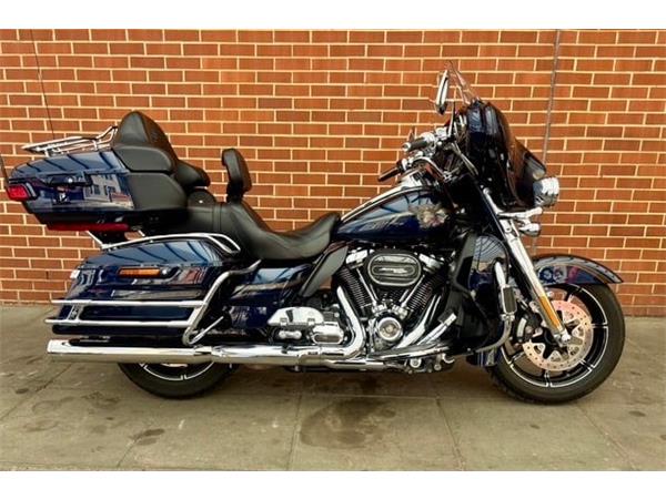 2018 HARLEY-DAVIDSON CVO FLHKSE ELECTRA GLIDE ULTRA LIMITED