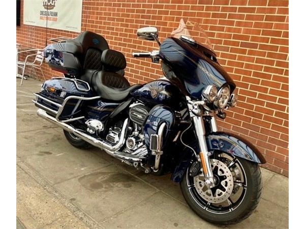2018 HARLEY-DAVIDSON CVO FLHKSE ELECTRA GLIDE ULTRA LIMITED