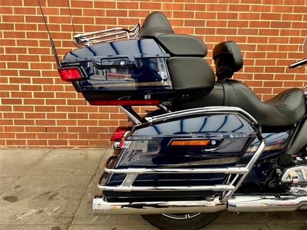2018 HARLEY-DAVIDSON CVO FLHKSE ELECTRA GLIDE ULTRA LIMITED