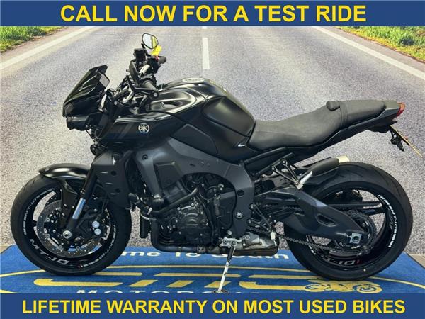  Yamaha MT-10 MT-10
