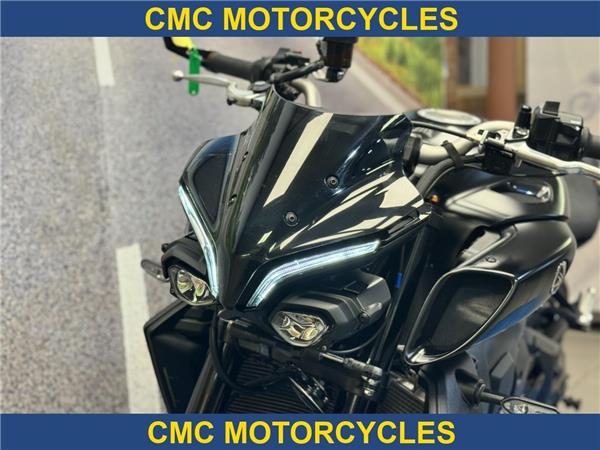  Yamaha MT-10 MT-10