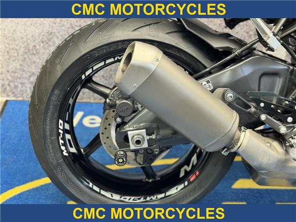  Yamaha MT-10 MT-10