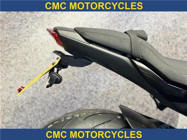  Yamaha MT-10 MT-10