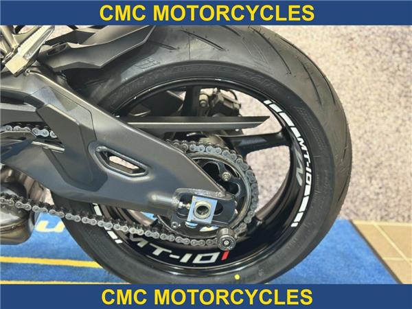  Yamaha MT-10 MT-10