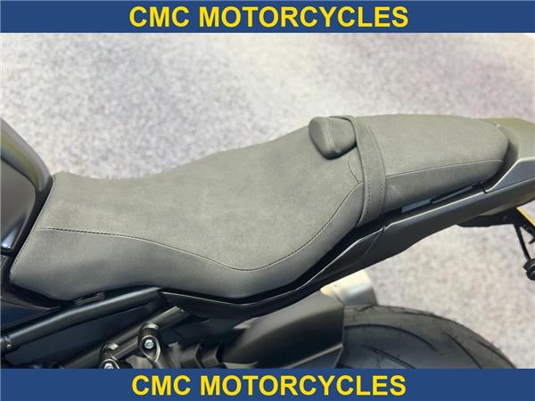  Yamaha MT-10 MT-10