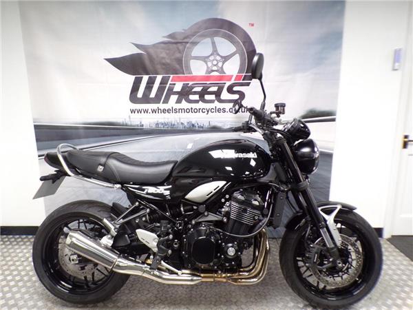 2025 Kawasaki Z900RS