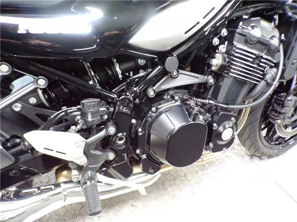 2025 Kawasaki Z900RS