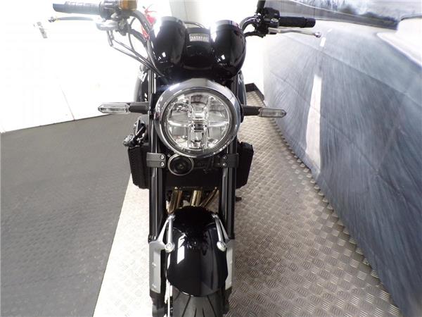 2025 Kawasaki Z900RS