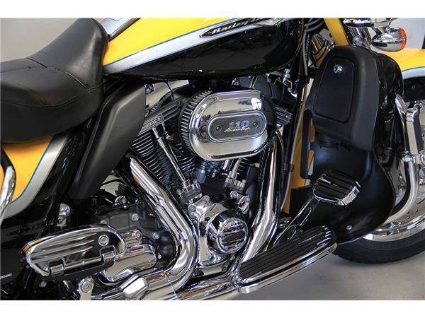 FLHTCUSE ULTRA CLASSIC CVO MY2012