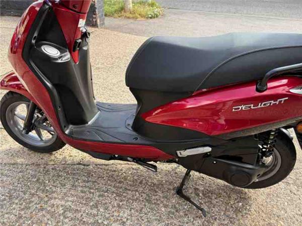 2023 Yamaha LTS 125 DELIGHT RED
