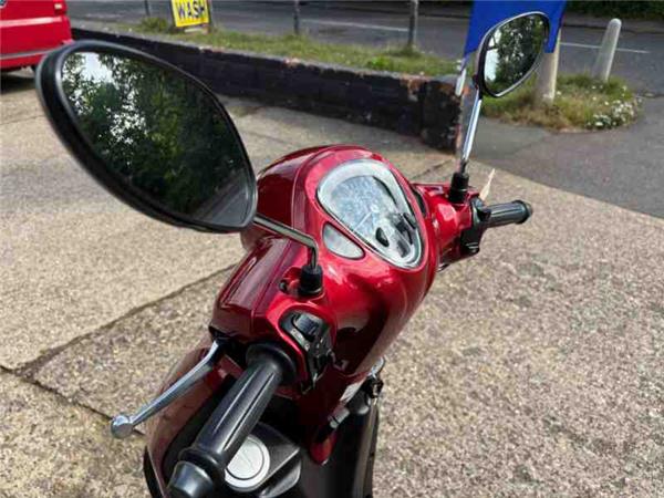 2023 Yamaha LTS 125 DELIGHT RED