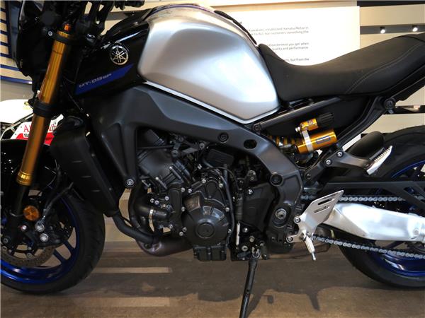 YAMAHA MT-09 SP