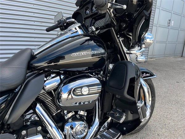 2018 Harley-Davidson Touring Electra Glide Ultra Limited FLHTK