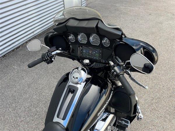 2018 Harley-Davidson Touring Electra Glide Ultra Limited FLHTK