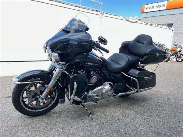 2018 Harley-Davidson Touring Electra Glide Ultra Limited FLHTK