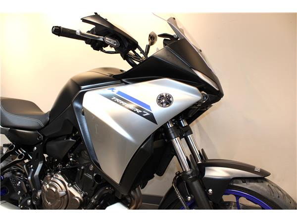YAMAHA TRACER 7