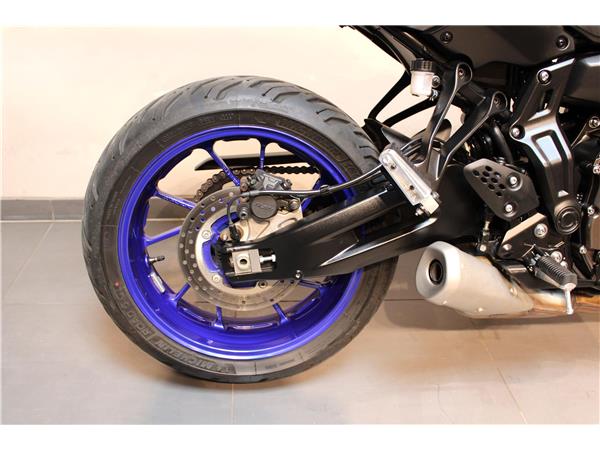YAMAHA TRACER 7