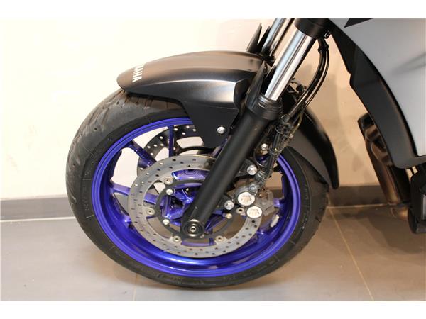 YAMAHA TRACER 7