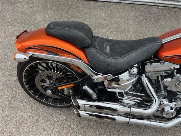 2014 Harley-Davidson CVO Breakout FXSBSE