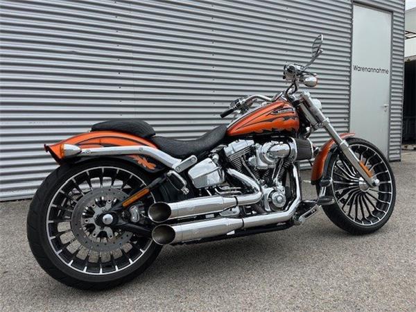 2014 Harley-Davidson CVO Breakout FXSBSE