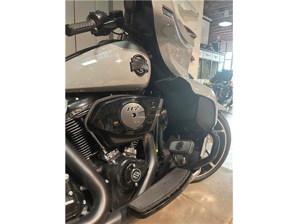 2025 HARLEY-DAVIDSON STREET GLIDE