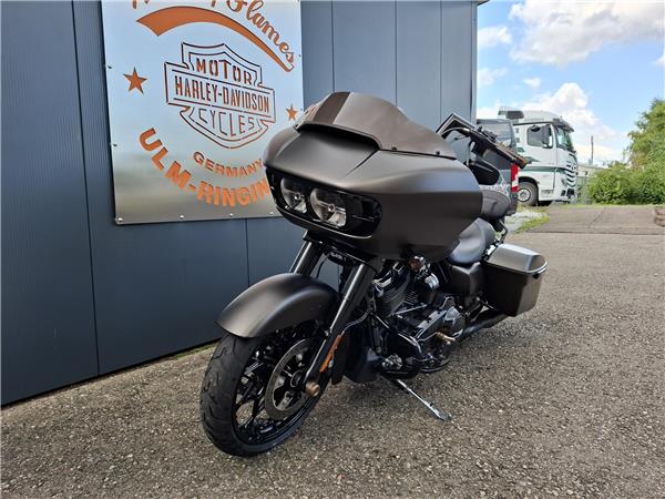 FLTRXS Road Glide Special