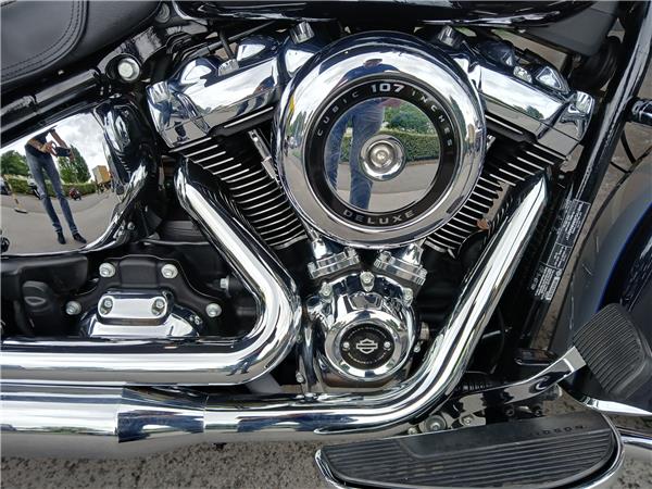 2019 HARLEY-DAVIDSON DELUXE