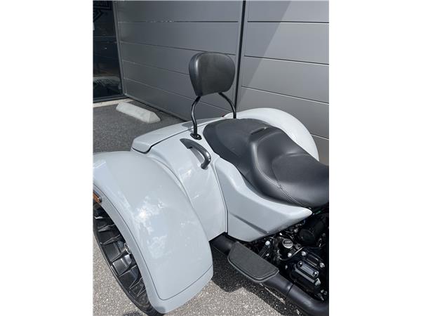 2024 HARLEY-DAVIDSON FREEWHEELER