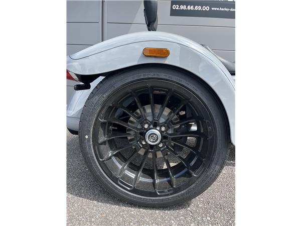 2024 HARLEY-DAVIDSON FREEWHEELER