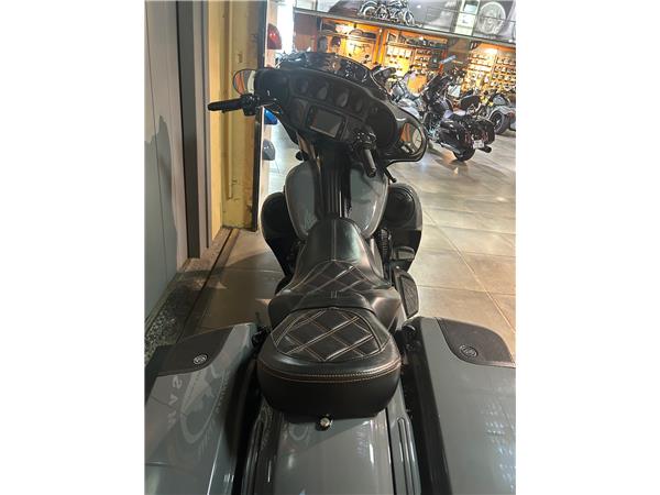 2018 HARLEY-DAVIDSON STREET GLIDE