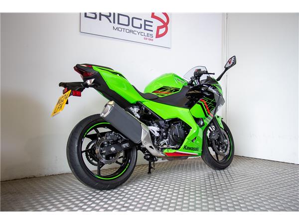 2024 KAWASAKI NINJA 400