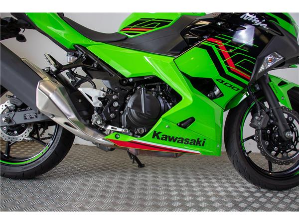 2024 KAWASAKI NINJA 400