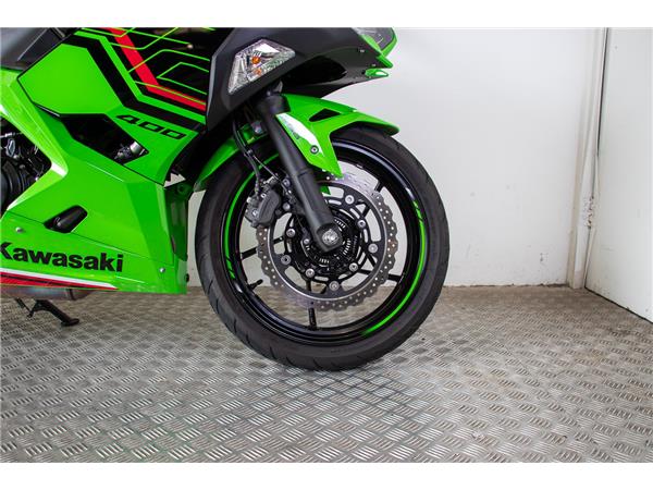 2024 KAWASAKI NINJA 400