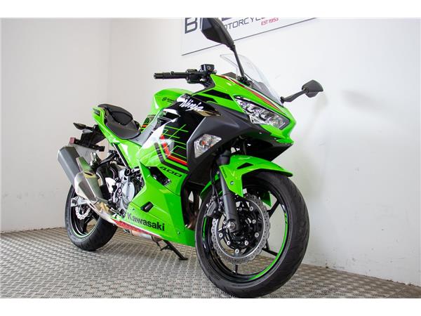 2024 KAWASAKI NINJA 400