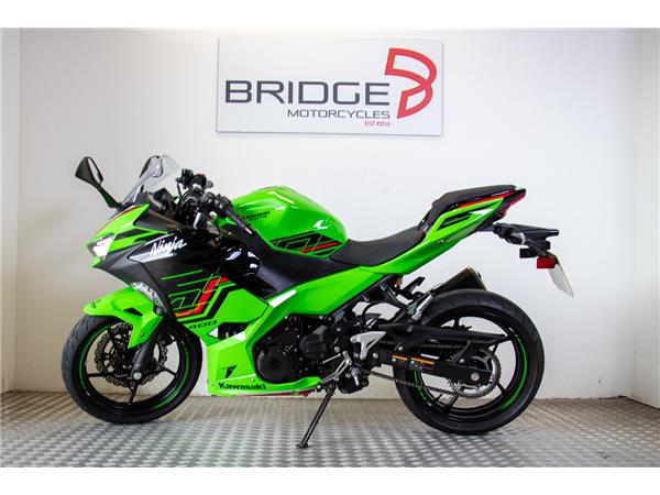 2024 KAWASAKI NINJA 400