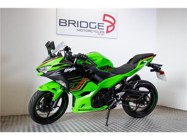 2024 KAWASAKI NINJA 400