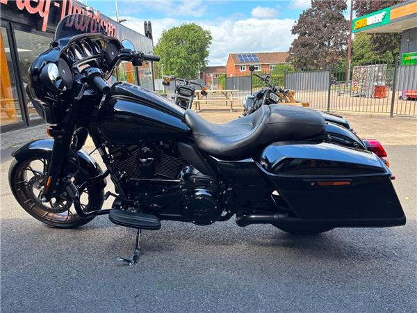 2022 HARLEY-DAVIDSON FLHXST STREET GLIDE ST 