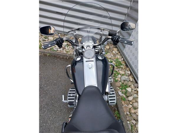2013 HARLEY-DAVIDSON ROAD KING