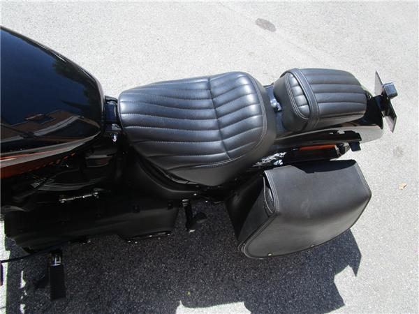 2021 Street Bob 114