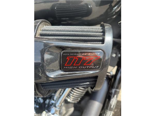 2025 HARLEY-DAVIDSON LOW RIDER