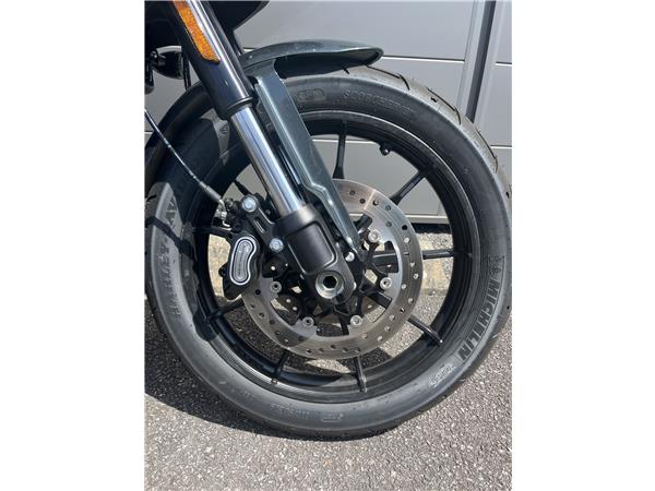 2025 HARLEY-DAVIDSON LOW RIDER