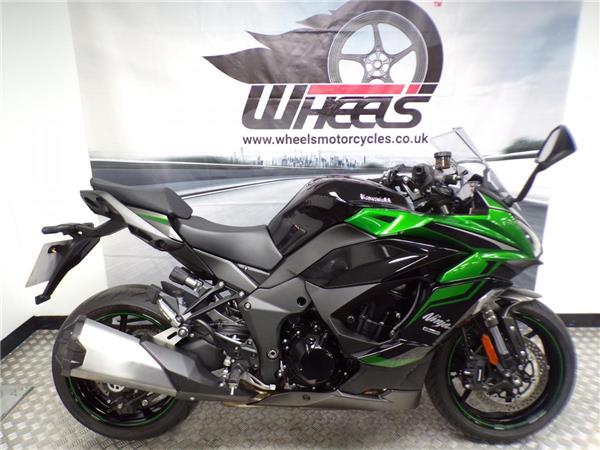 2025 Kawasaki Ninja 1000SX