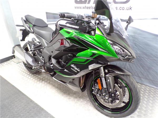 2025 Kawasaki Ninja 1000SX