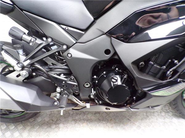 2025 Kawasaki Ninja 1000SX
