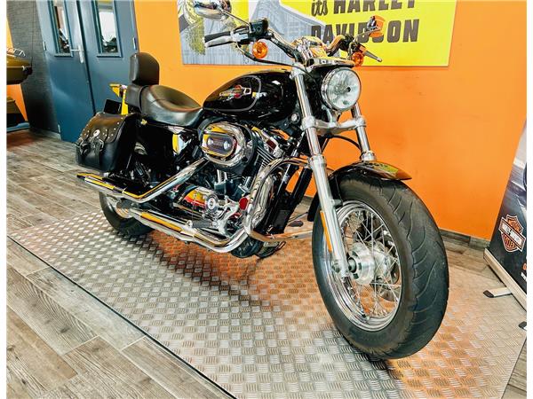 2011 HARLEY-DAVIDSON CUSTOM