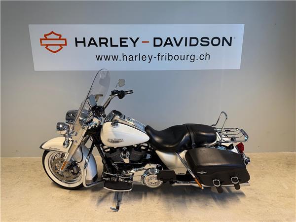 2017 HARLEY-DAVIDSON Touring FLHRC Road King Classic 107 ABS