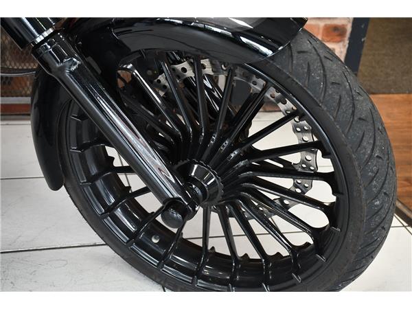2016 HARLEY-DAVIDSON SOFTAIL FXSB BREAKOUT