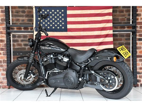 2019 HARLEY-DAVIDSON SOFTAIL FXBB STREET BOB