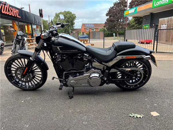 2024 HARLEY-DAVIDSON BREAKOUT 117 